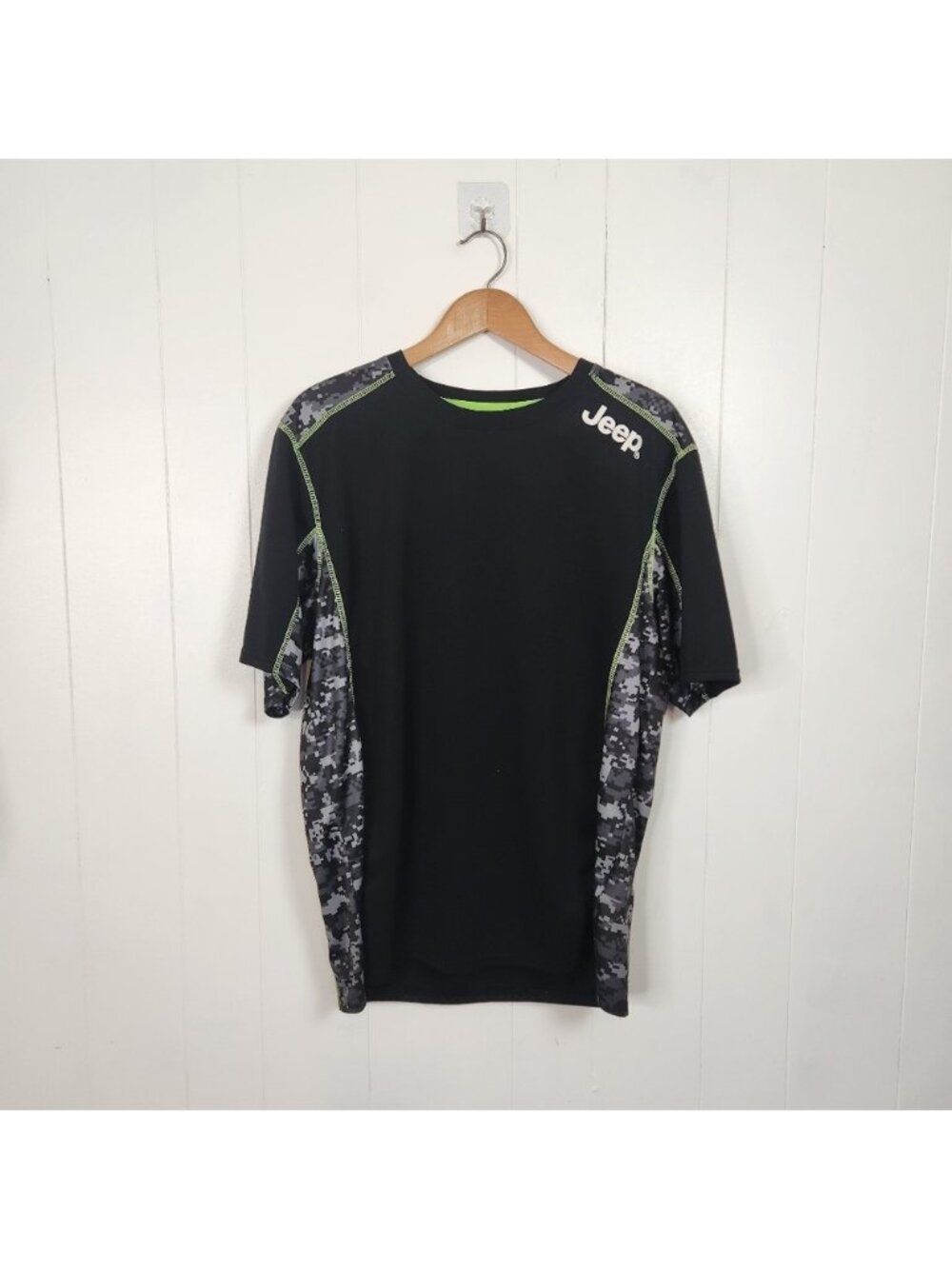 Jeep Black Digital Camo Choko Athletics Body Shield Mens XL T-Shirt